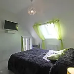 度假居 Maison Ancienne Avec Sauna Et Jeux Au Coeur Du Perche - Fr-1-497-51