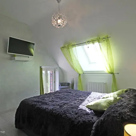 Дом отдыха Maison Ancienne Avec Sauna Et Jeux Au Coeur Du Perche - Fr-1-497-51